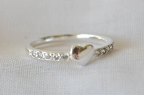 L-AN0199 Anillo cubics corazon centro