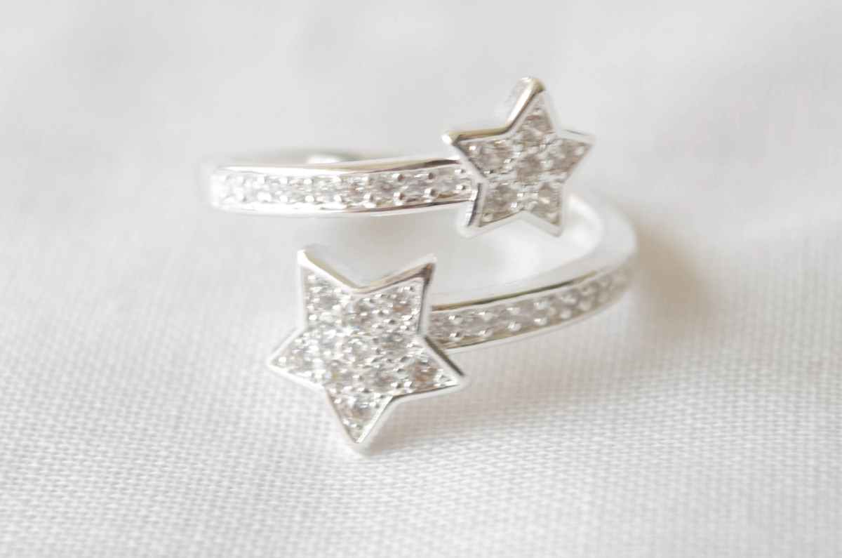 L-AN0207 Anillo micropave estrellas abierto