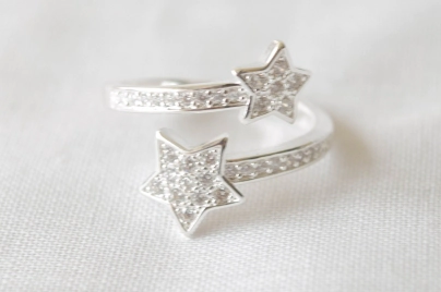 L-AN0207 Anillo micropave estrellas abierto