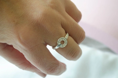 L-AN0222 Anillo circulo calado cubics