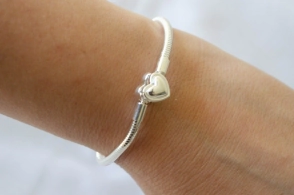 ABP0072 Pulsera Pandora cierre corazon