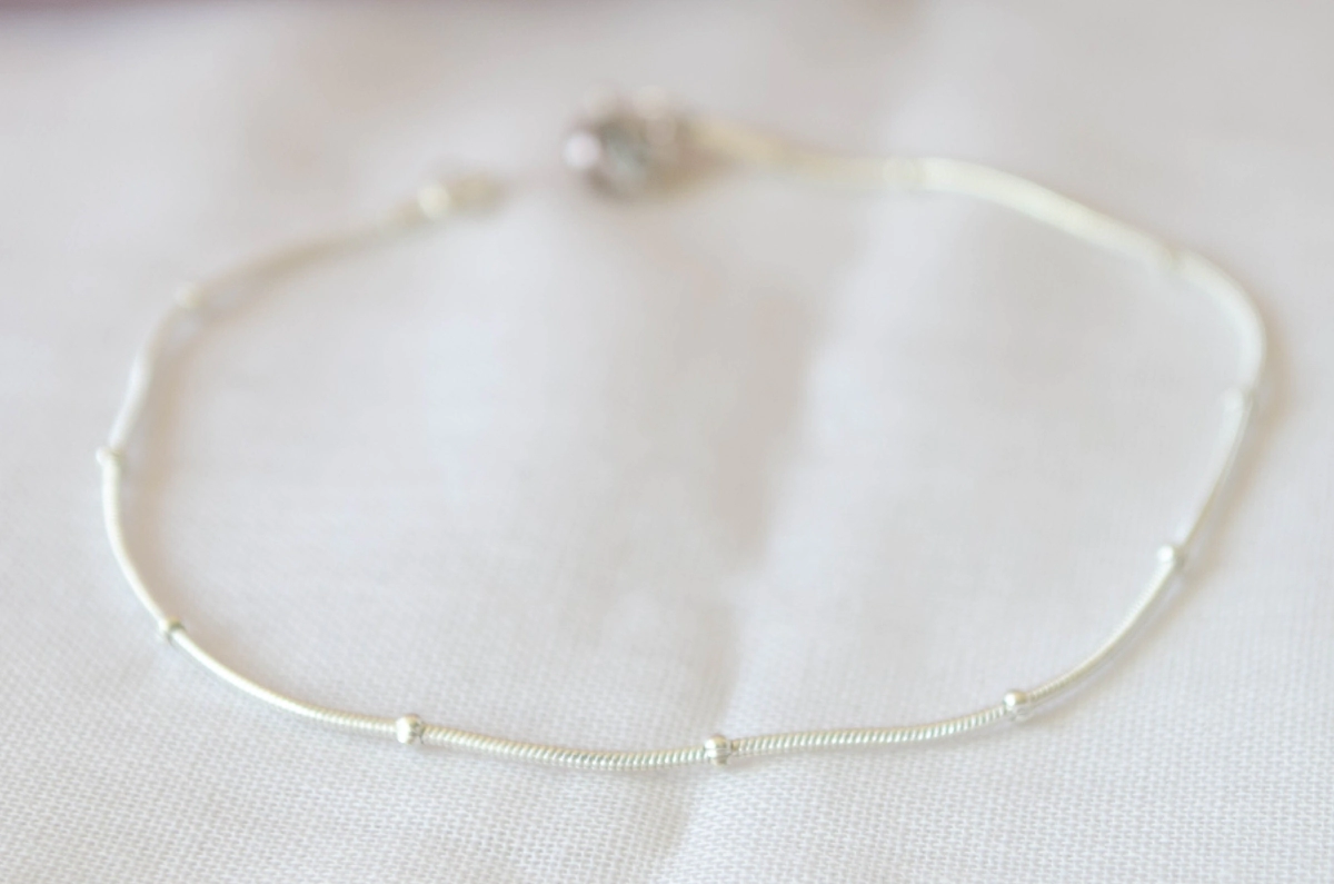 ABP0056 Pulsera cola de rata finita bolitas mini