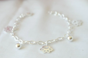 ABP0062 Pulsera tiffany con dijes y bolitas