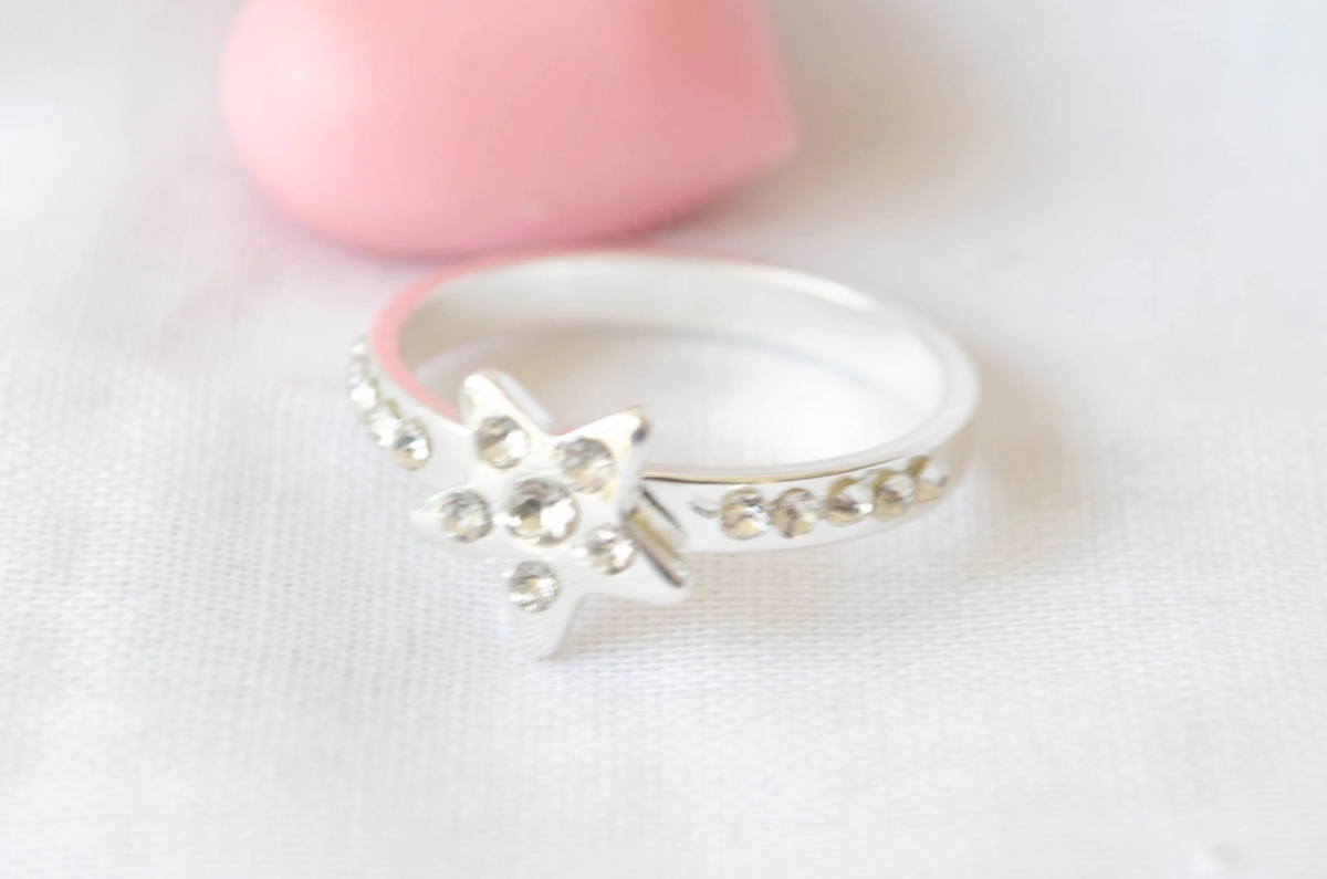 ABAN0124 Anillo estrella cubics