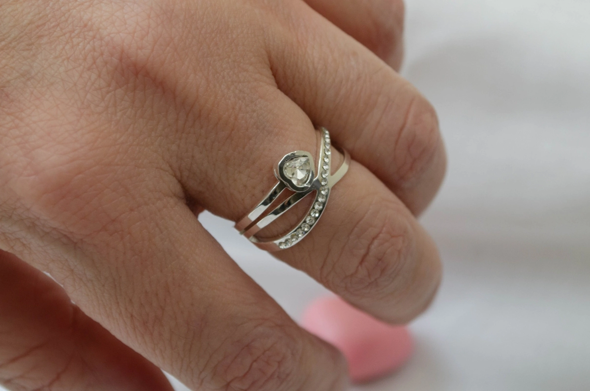 ABAN0103 Anillo triple con cubic