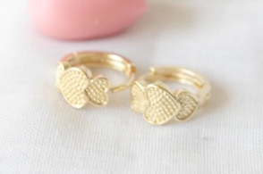 L-ARD0001 Aros huggies tres corazones puntitos