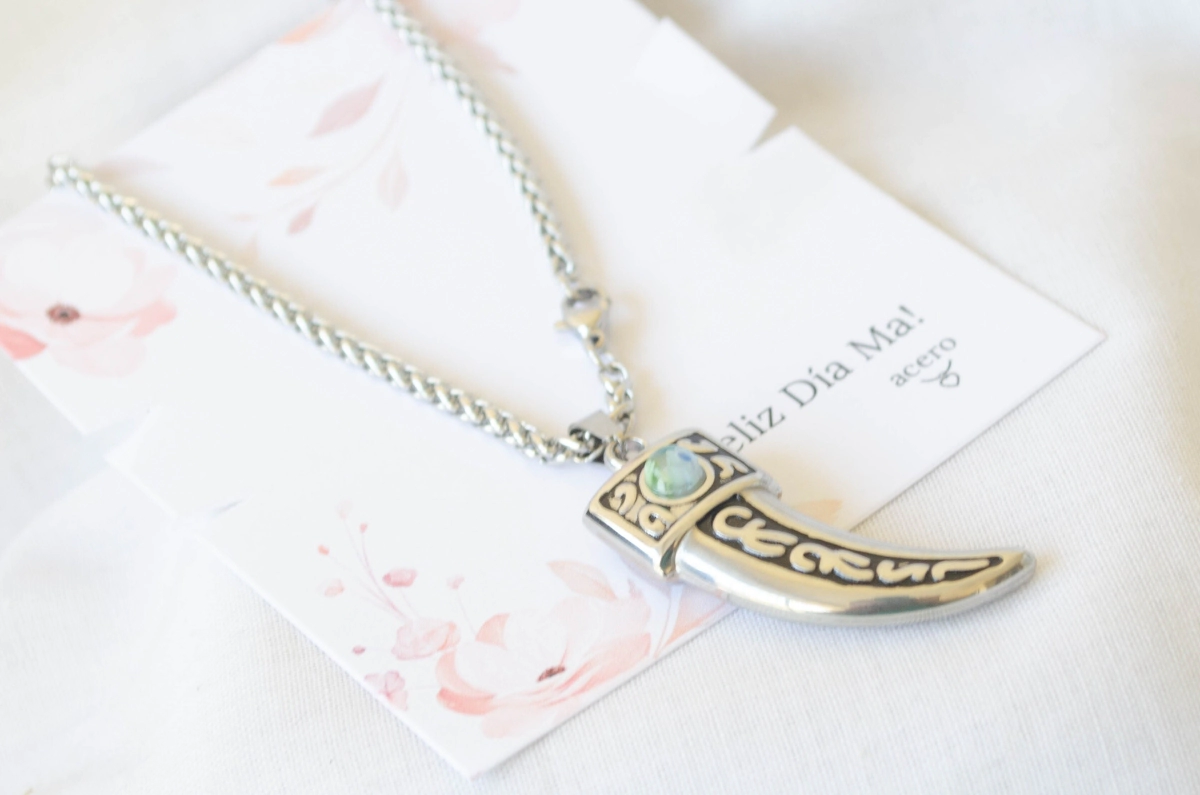 MA0008 Set cadena + flor colmillo