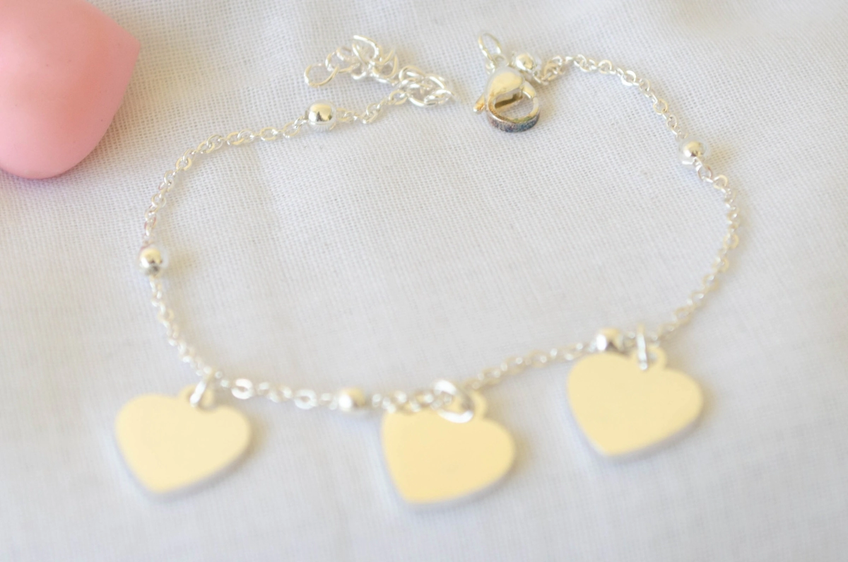 ABP0087 Pulsera corazones planos colgantes