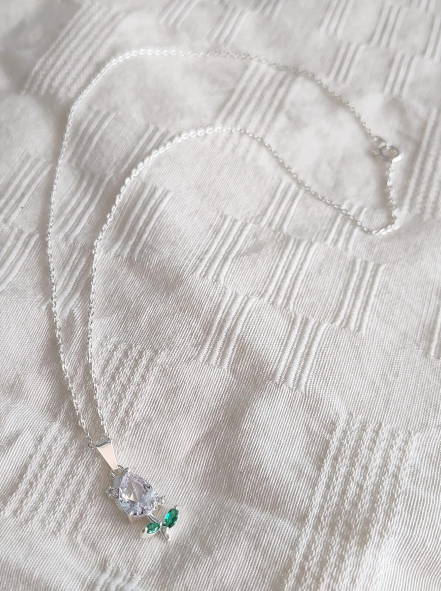 L-CA0421 Cadena + rosa TRANSPARENTE
