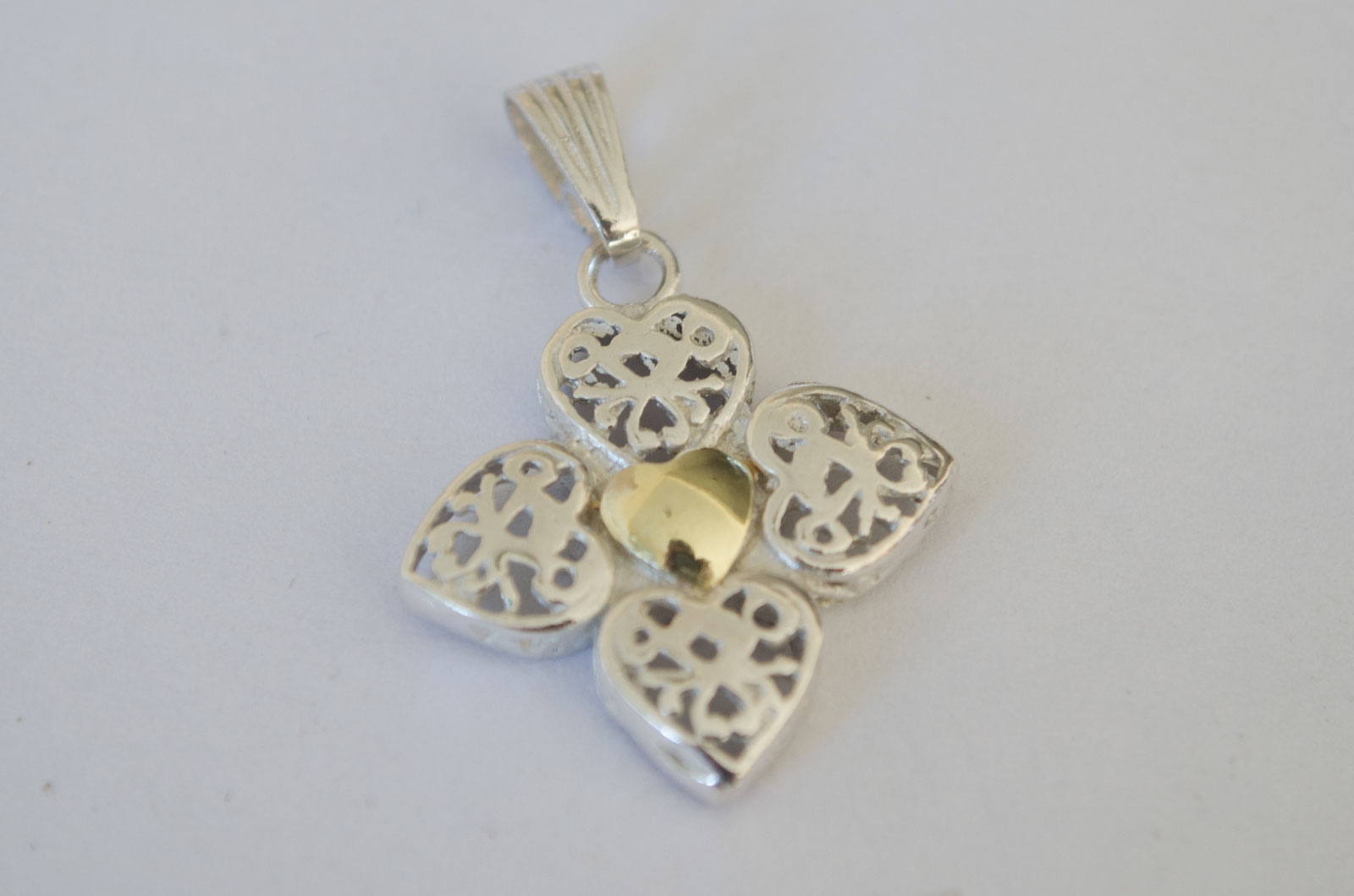 DI244 Dije flor con dubl - 