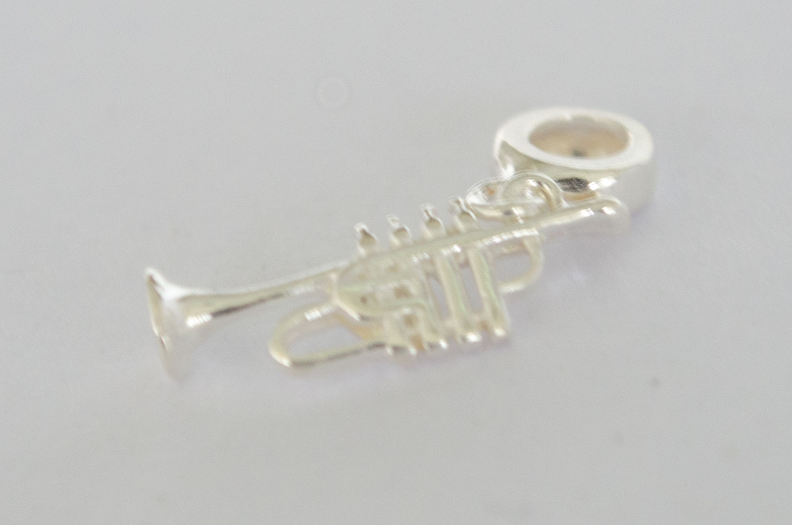 DI507 Dije trompeta - 2.5cm largo