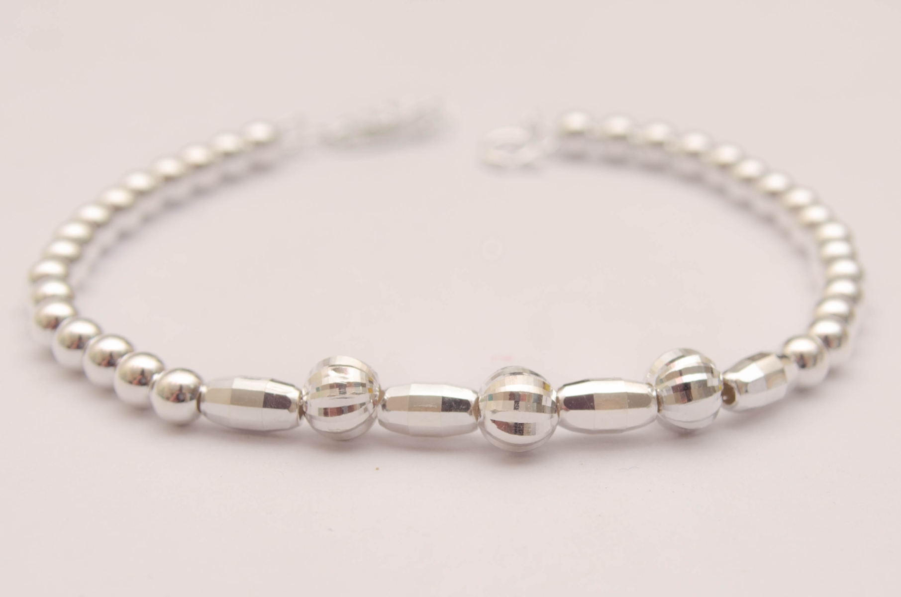 PU582 Pulsera bolitas 5mm con bolas y tubos-18+3cm