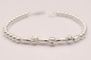 PU582 Pulsera bolitas 5mm con bolas y tubos-18+3cm
