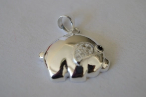 *Dije chanchito con micropave y cubic negro - 