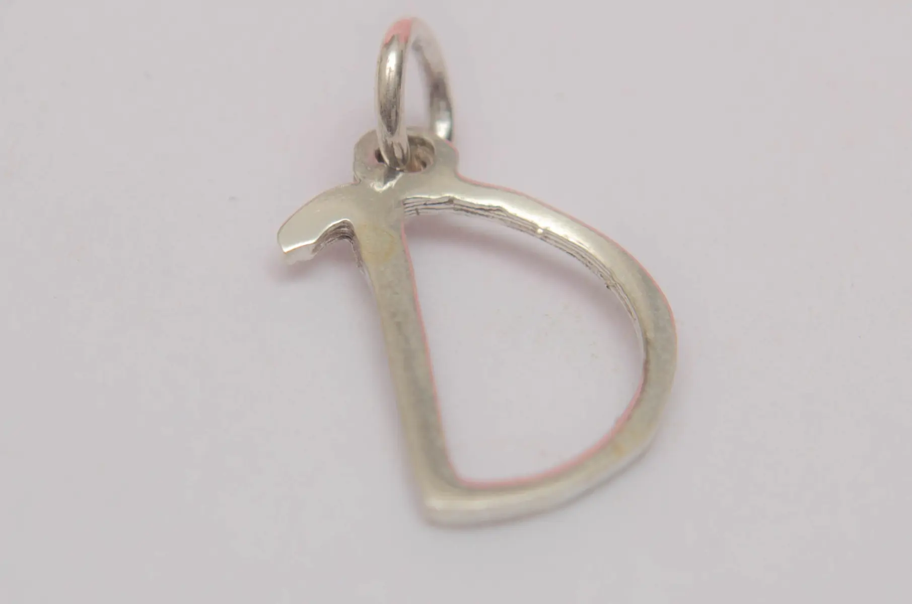 DI555 Dije inicial D 1.5CM - 1