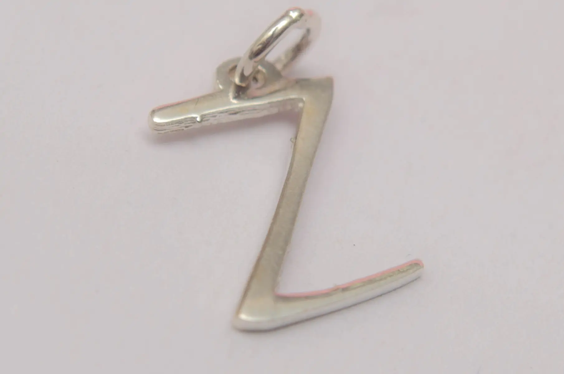DI555 Dije inicial Z 1.5CM    