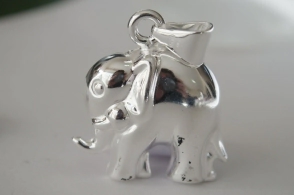 DI005 Dije elefante grande - 2.5x4cm