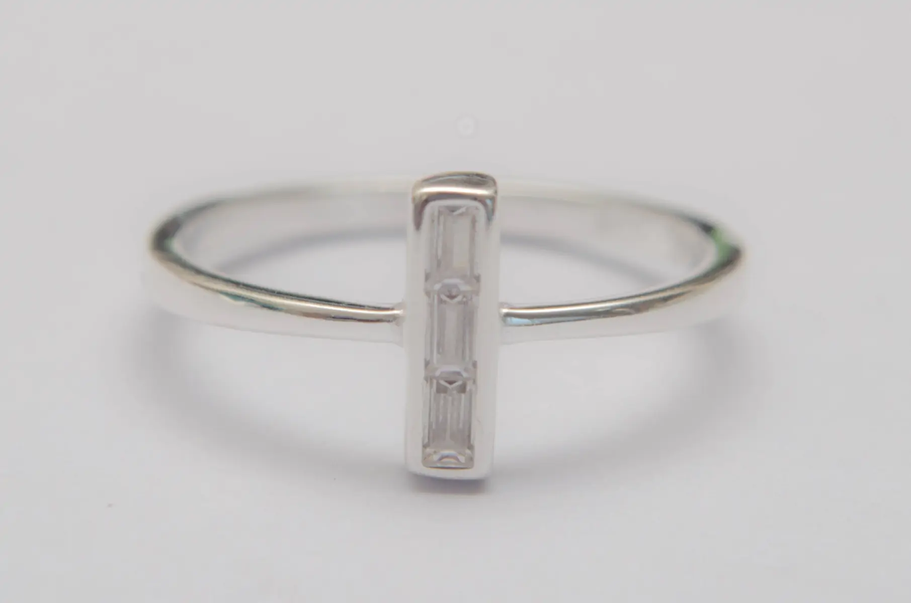ANI688 Anillo cubic rectngulo horizontal