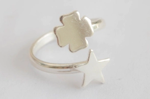 ANI712 Anillo cruz estrella