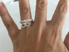 *Anillo infinito micropavé colgante -
