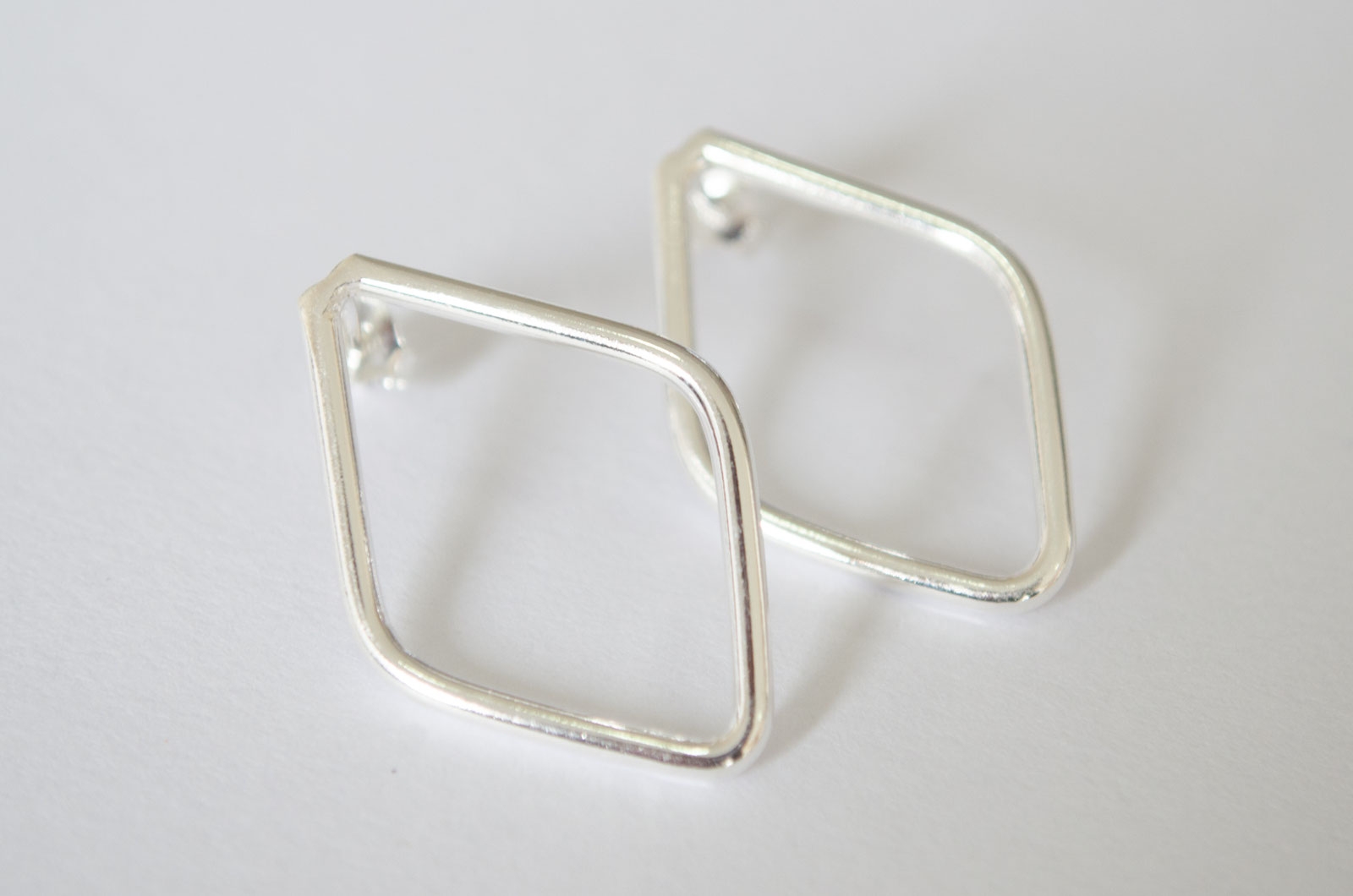AR092 Aros rombos pasantes - 