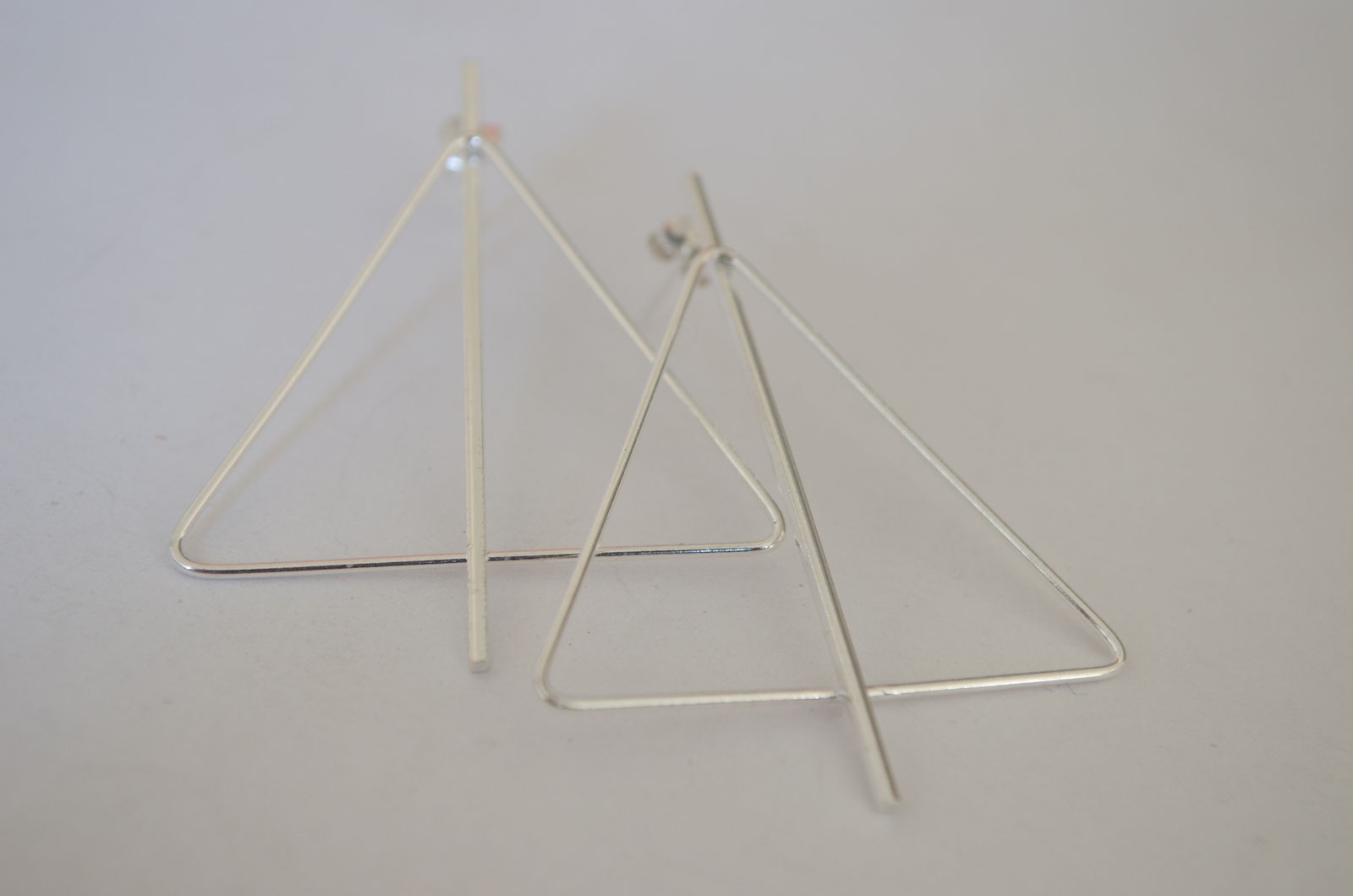 AR240 Aros tringulos palitos - 